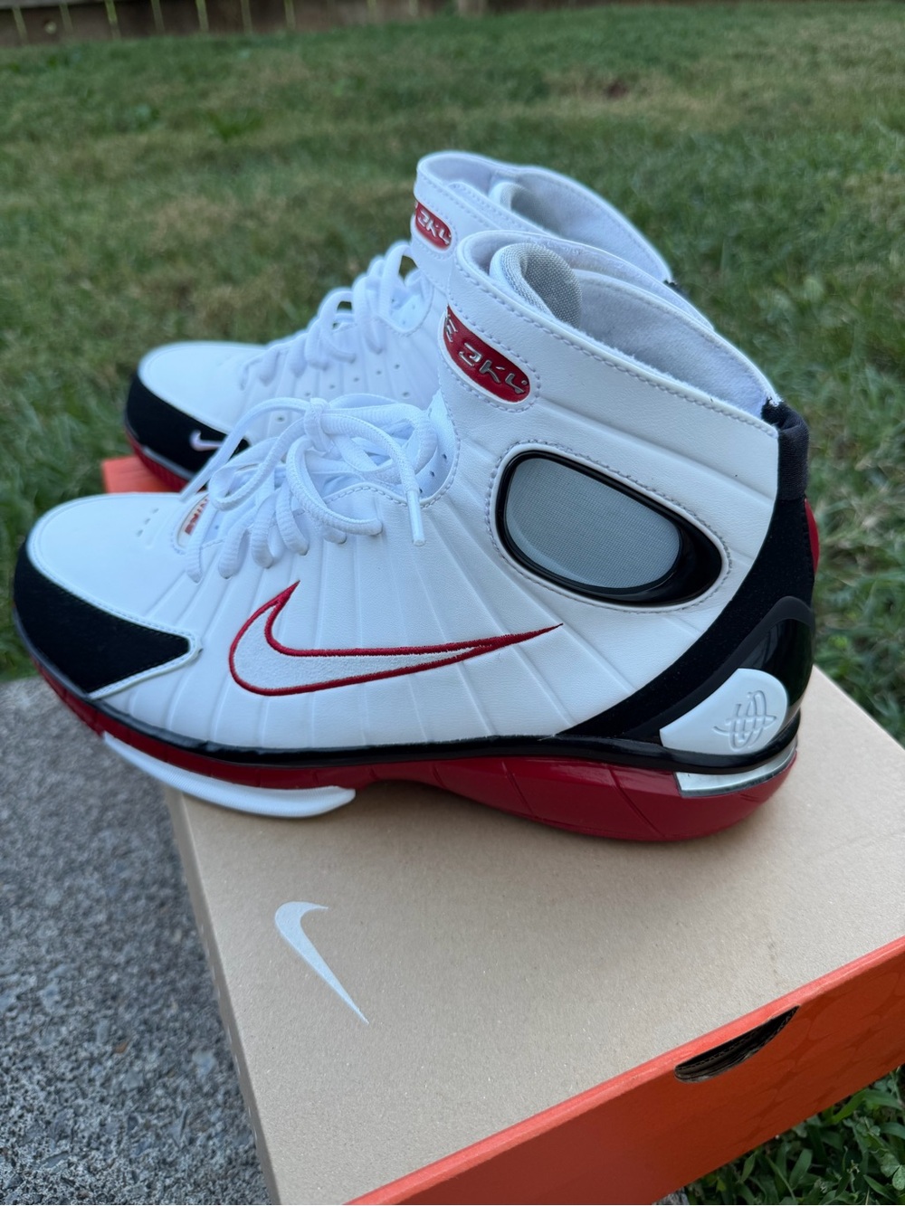 Nike Air Zoom Huarache 2K4 White Varsity Red